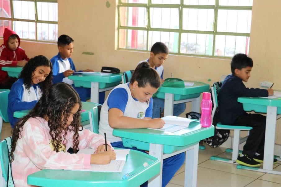 Alunos em teste