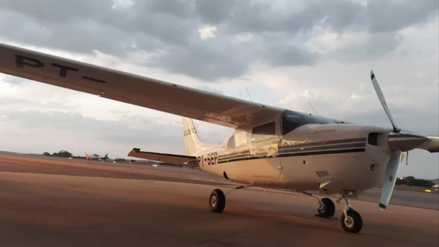 Avião apreededido pela polícia