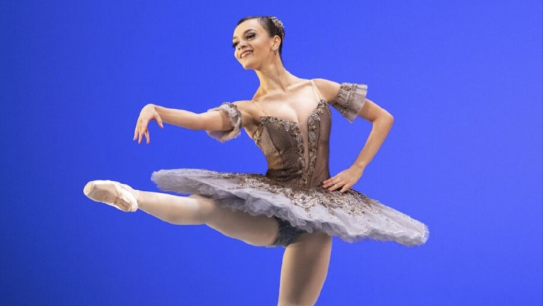 Bailarina ganha prêmio na Suiça