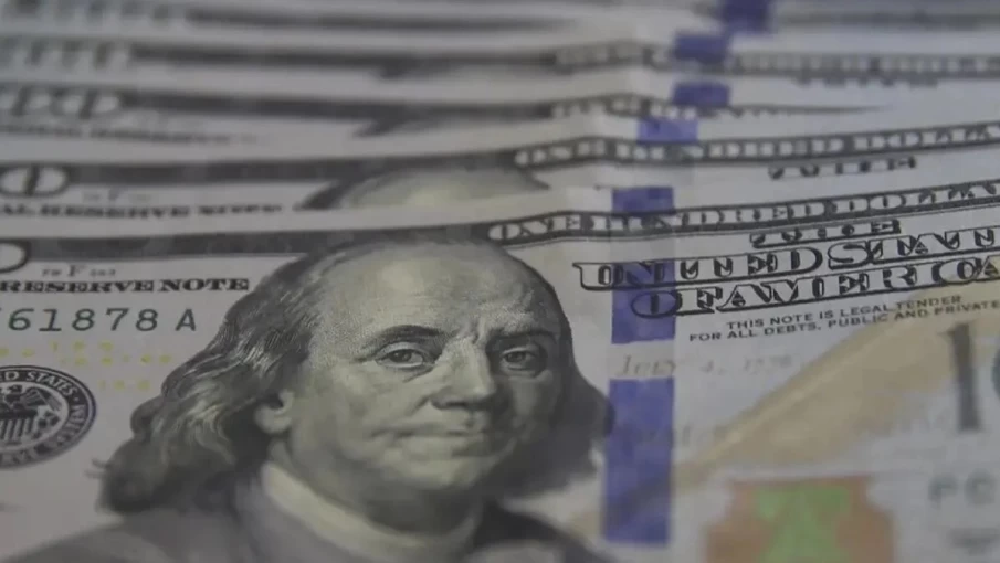 Dólar fechou em queda de 0,18%