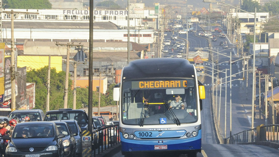 Eixo Anhanguera
