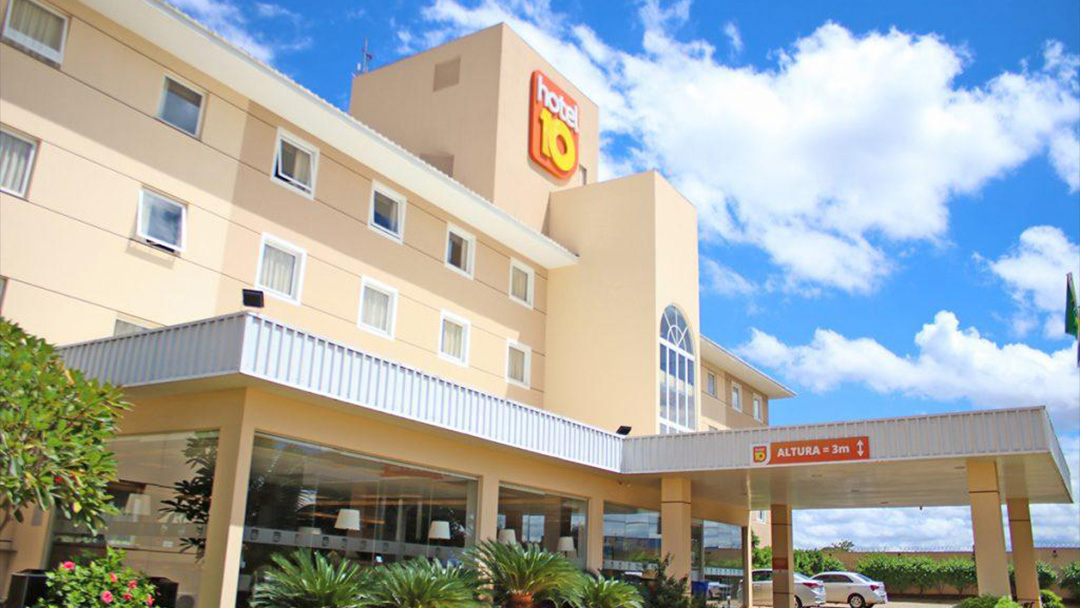 HoteL 10 fica as margens da BR-153