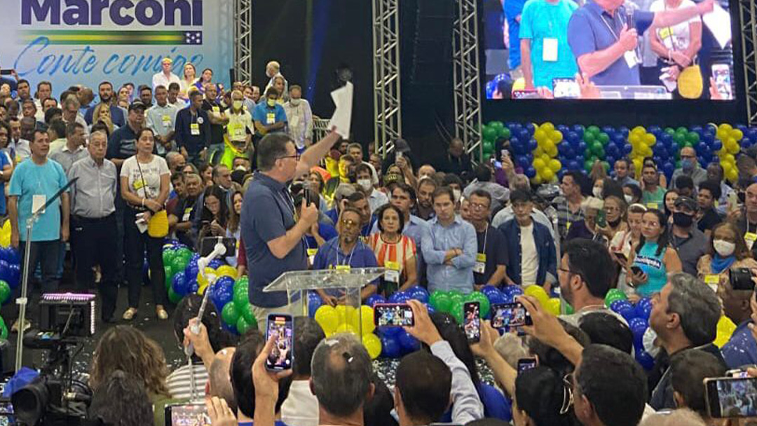 Marconi fala pra mais de 5 mil pessoas