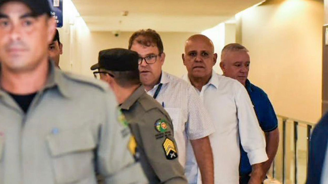 Maurício Sampaio sando do Tribunal preso