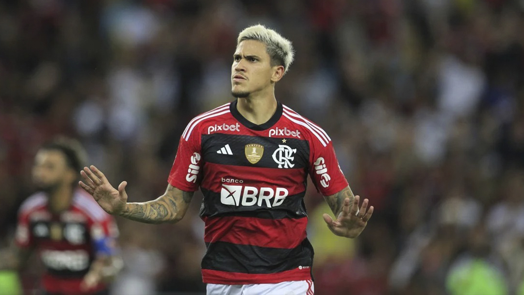 Pedro marca dois gols e da assistência garantindo a vitória do flamengo