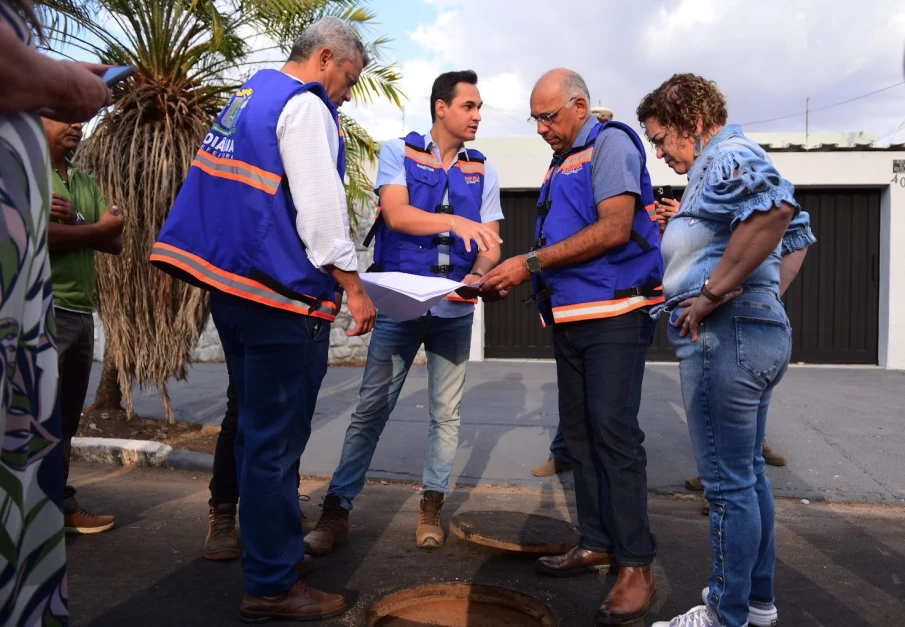 Rogério Cruz com a equipe da infraestrutura