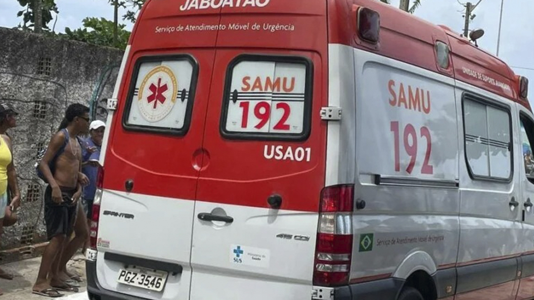 Samu prestando atendimento
